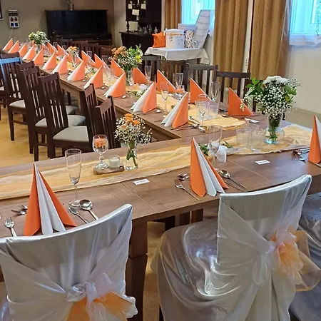 Slunecno Πανσιόν Dobšín